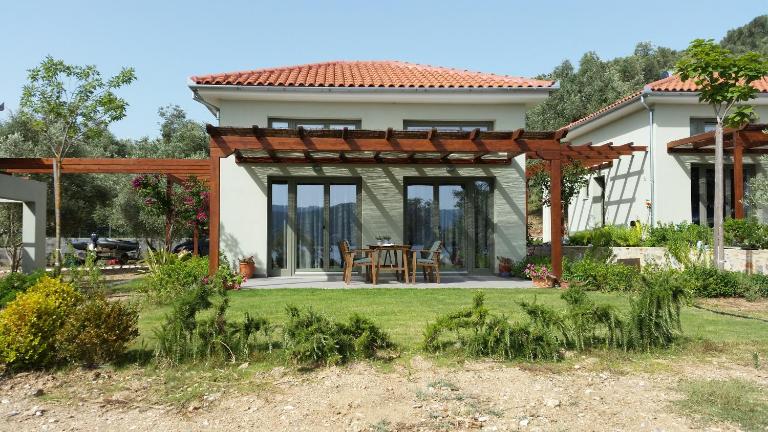 Thea Houses - Chambres d'hôtes Milína