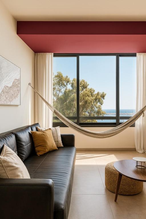 Larnaca Seaview Apartment with pool & parking - B&B Larnaka