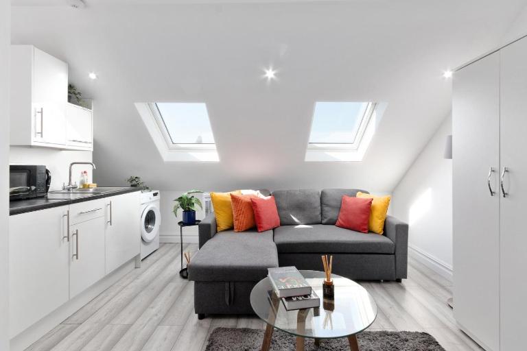 City Apartment - Sleeps 4 & Free Parking - B&B Harrow