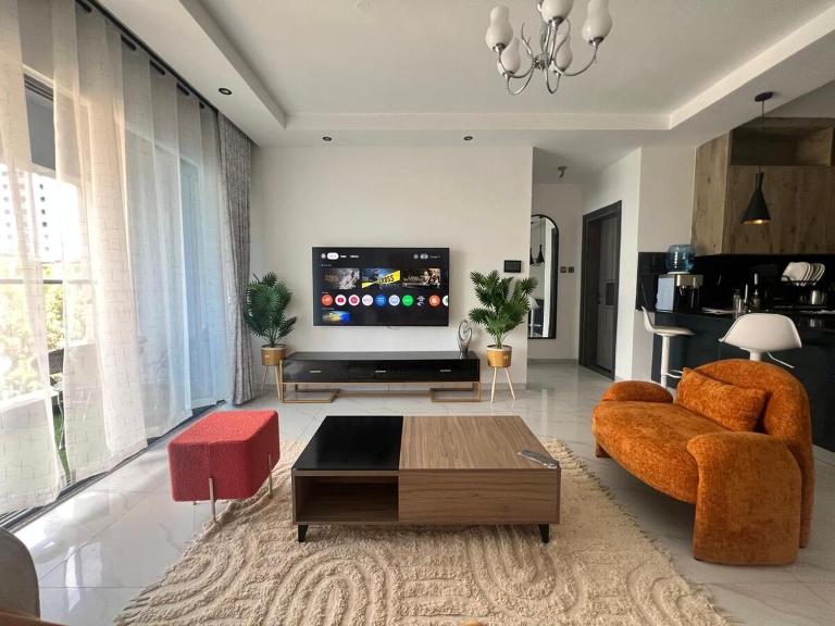 Modern, stylish, pristine apartment with fast WiFi, gym and pool in Lavington Nairobi - B&B Nairobi