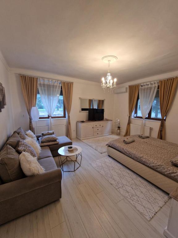 Patak apartman - B&B Eger