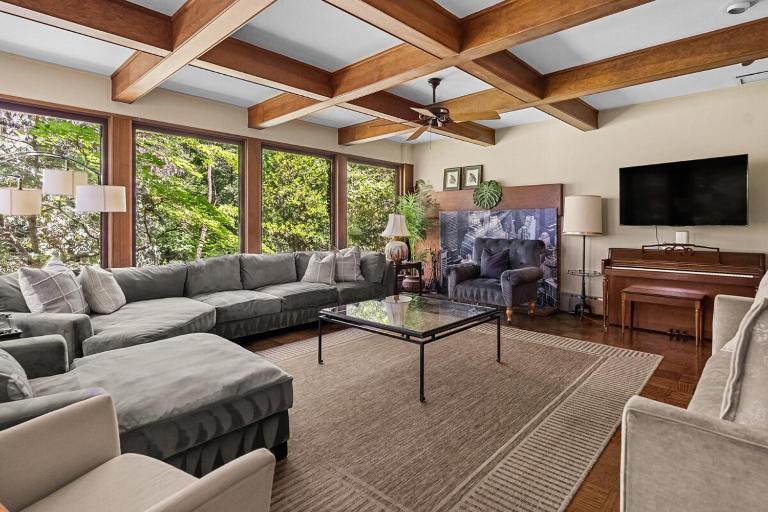 7BR Historic Estate Private Yard Near DC and Old Town - Vassar - Bed and Breakfast Alexandria