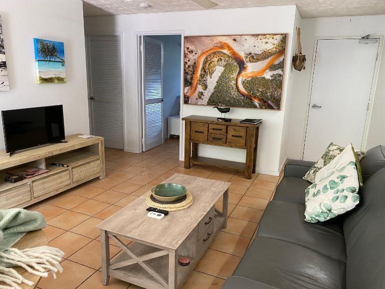 Baden 26 - Rainbow Shores - Swimming pools - Tennis court - Walk to beach - Bed and Breakfast Rainbow Beach