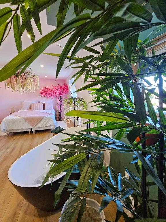 Immersion Forêt Enchantée, 70m2 Atypique & Design aux portes de Lille - Ferienwohnung La Bassée