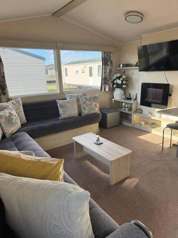 Caravan Emma 2 Bed Robin Hood - B&B Rhyl