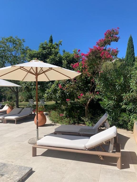 Le Domaine de l'Aiguille Alpilles, Eygalières, Saint Rémy de Provence - Bed and Breakfast Orgon
