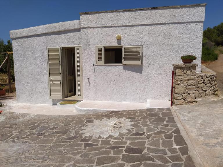 Villetta a 100 MT dal mare via Nepole Torre Vado - B&B Morciano di Leuca