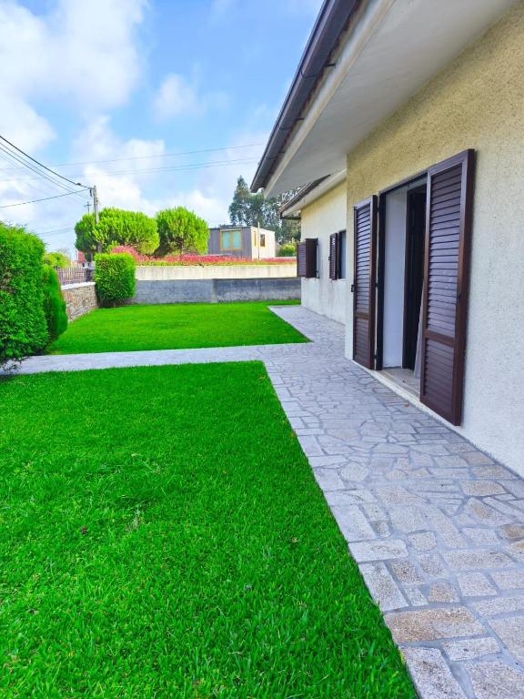 Charming Villa Close to Quinta da Barca - Bed and Breakfast Esposende