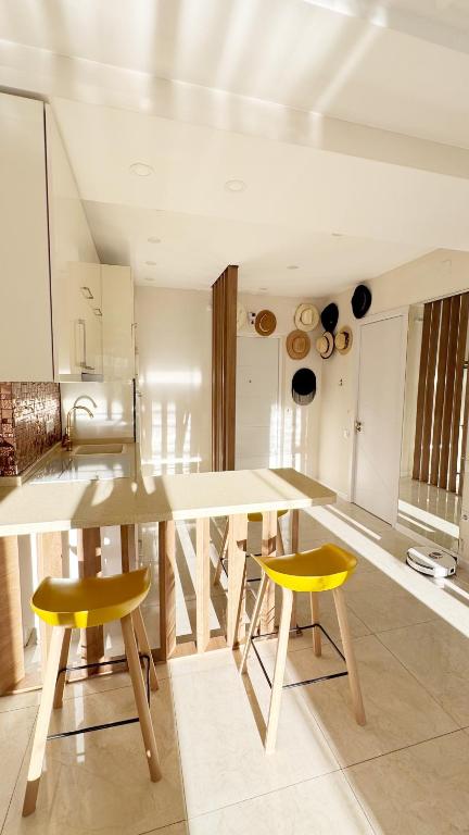 Apartments Batumi Pirosmani 18d MK - B&B Batum