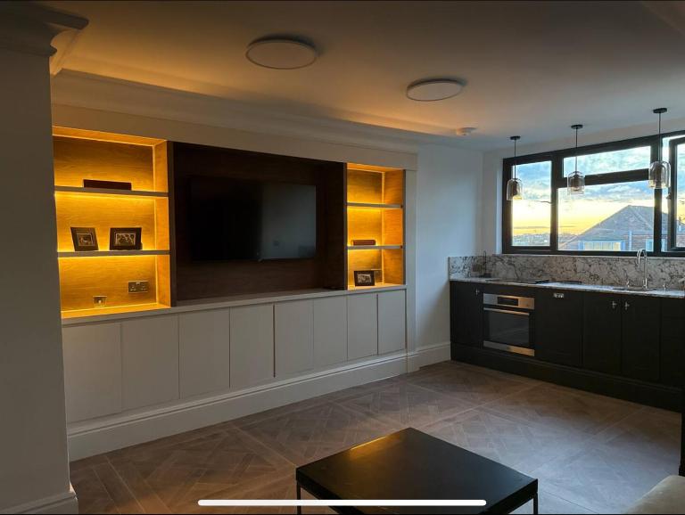 The Brent Cross Penthouse - Ferienwohnung London