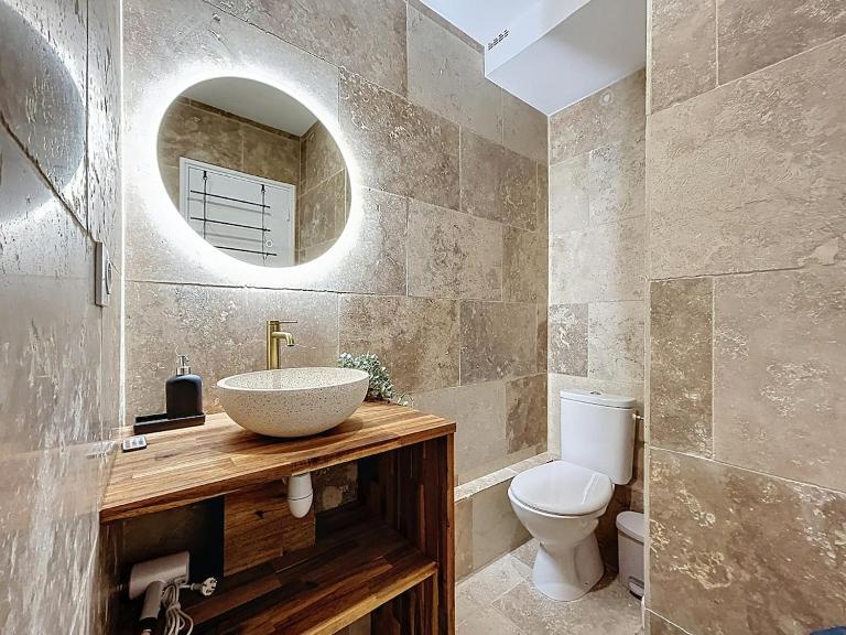 Lakanaille - Appartement proche du centre - Wifi et Climatisation - Bed and Breakfast Narbonne