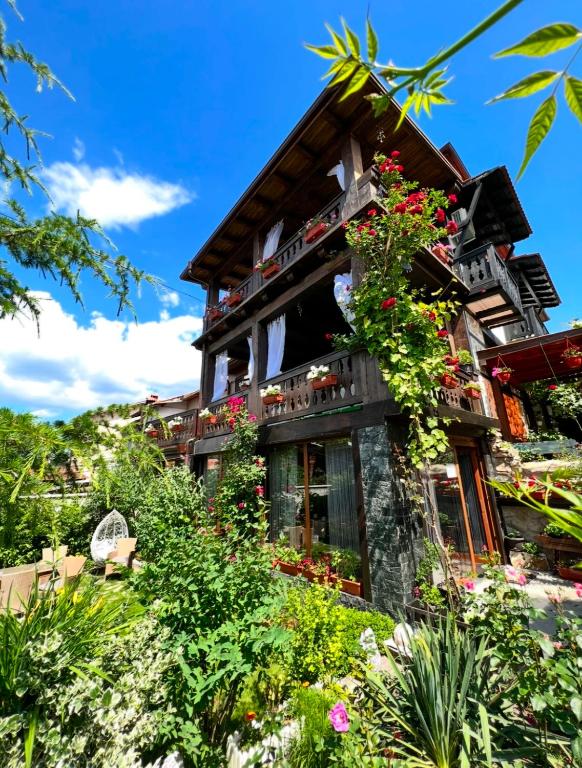 Oasis Guest House - Bed and Breakfast Dobrinishte