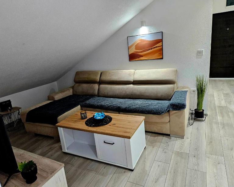 Nomad Montenegro No2 - B&B Igalo