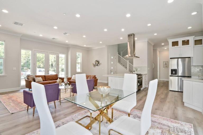 The Salma Plan: 4BR/3.5BA, 2600 Sq Ft, Near Campus - B&B Davis