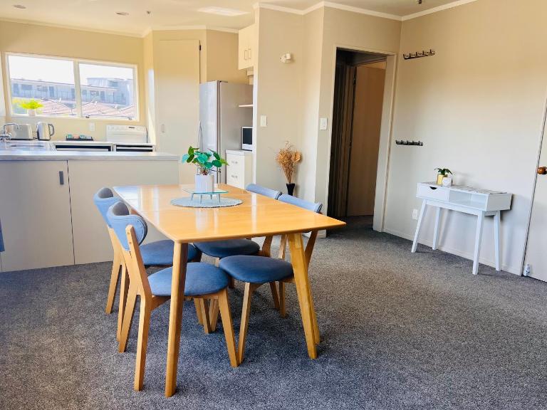 3 Bedroom Apartment next to Blake Park - B&B Mount Maunganui