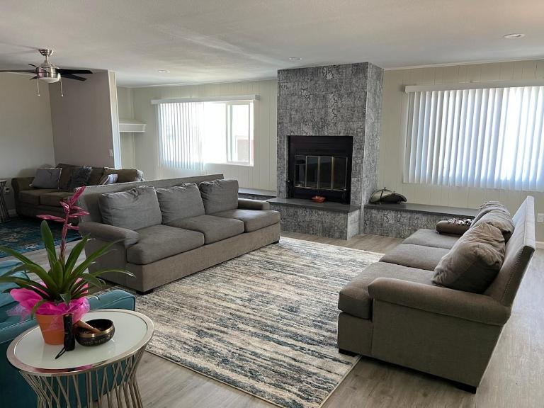 Ranch Property on 2 acres! - Chambres d'hôtes Desert Hot Springs