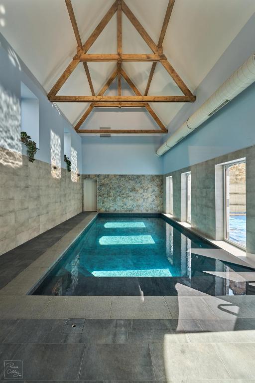 Les Campanes - Gîte Wellness 8 pers avec Piscine intérieure & Sauna - Proche Mons - Ferienwohnung Vellereille-le-Sec