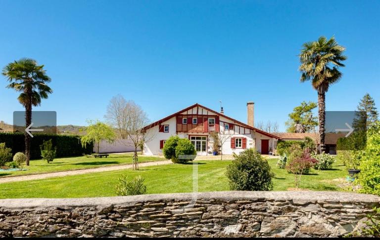 Chambre dans Maison basque typique - Ferienwohnung Amendeuix