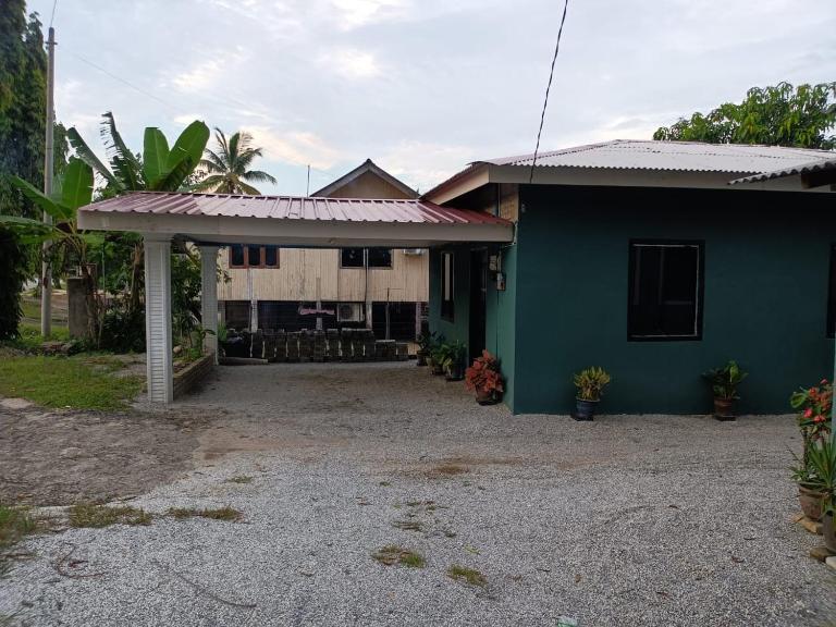 Homestay K- Zeck - B&B Pasir Puteh