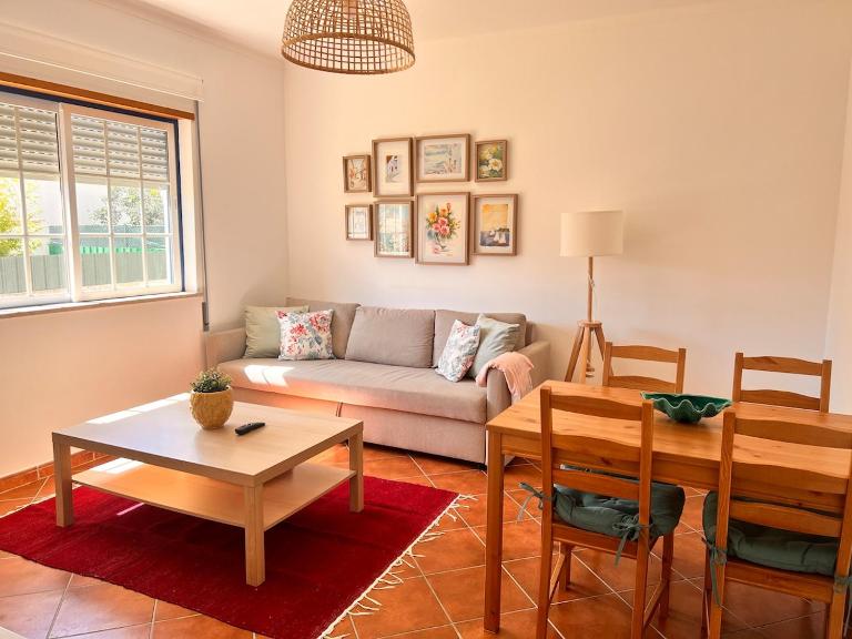 Charming and bright apartment in Santa Luzia - B&B Santa Luzia