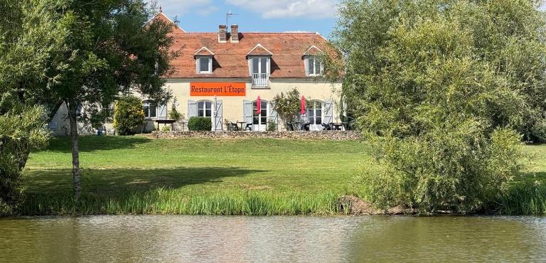 L'Etape Restaurant - Bar et Gîte - B&B Beuvardes