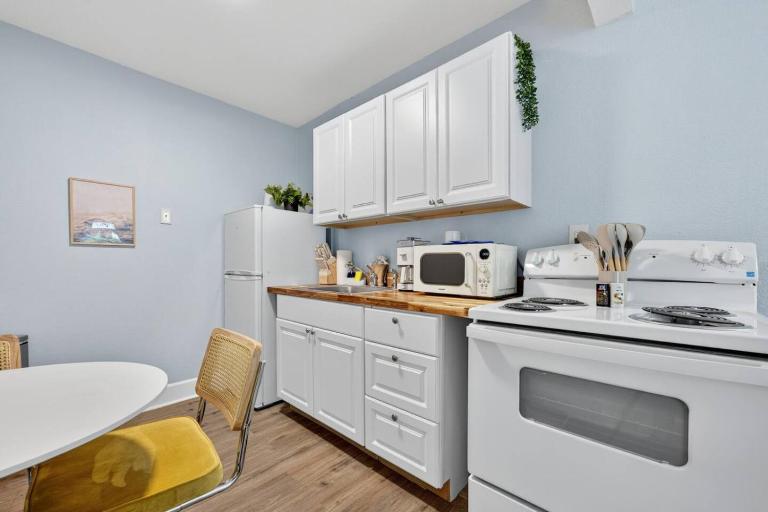 Tiny Haven Unwind in Pensacola - B&B Pensacola