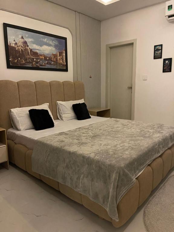 The Greystone Luxe - B&B Rawalpindi