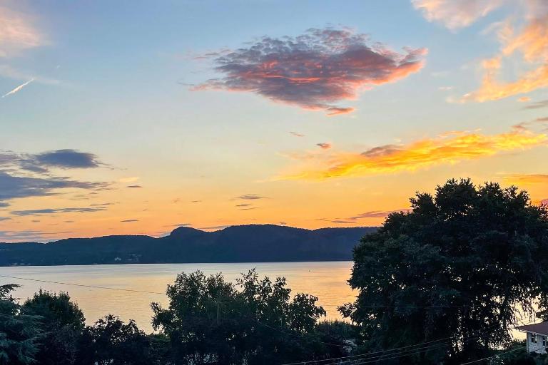 Sleepy Hollow Estate Hudson River View Stone Manor - Chambres d'hôtes Briarcliff Manor