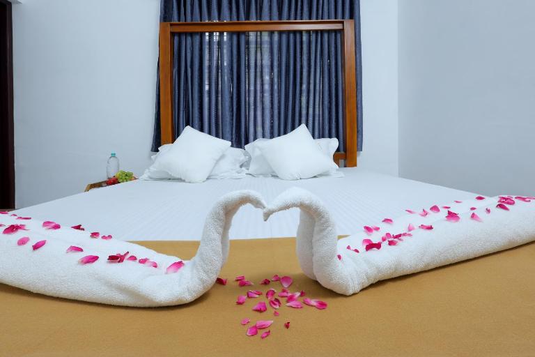 Ganesha Homestay, Cochin, Near Paniyeli Poru Waterfalls - Chambres d'hôtes Malayāttūr