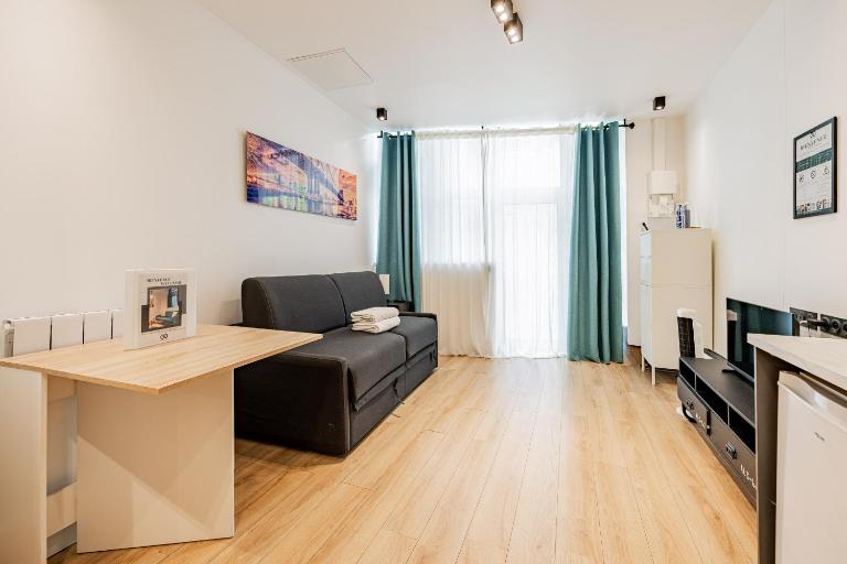 Apart 1 Bedroom # Buttes Chaumont # Paris 19 - B&B Parigi