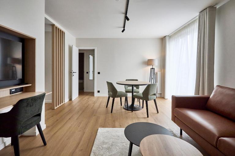 Georges Henri Aparthotel - Bed and Breakfast Brussel