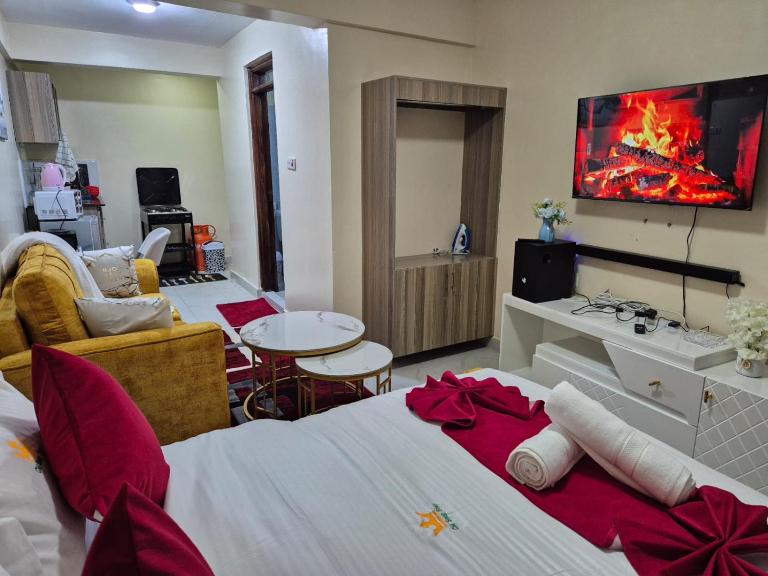 Naiposha Studios CN - B&B Munyu