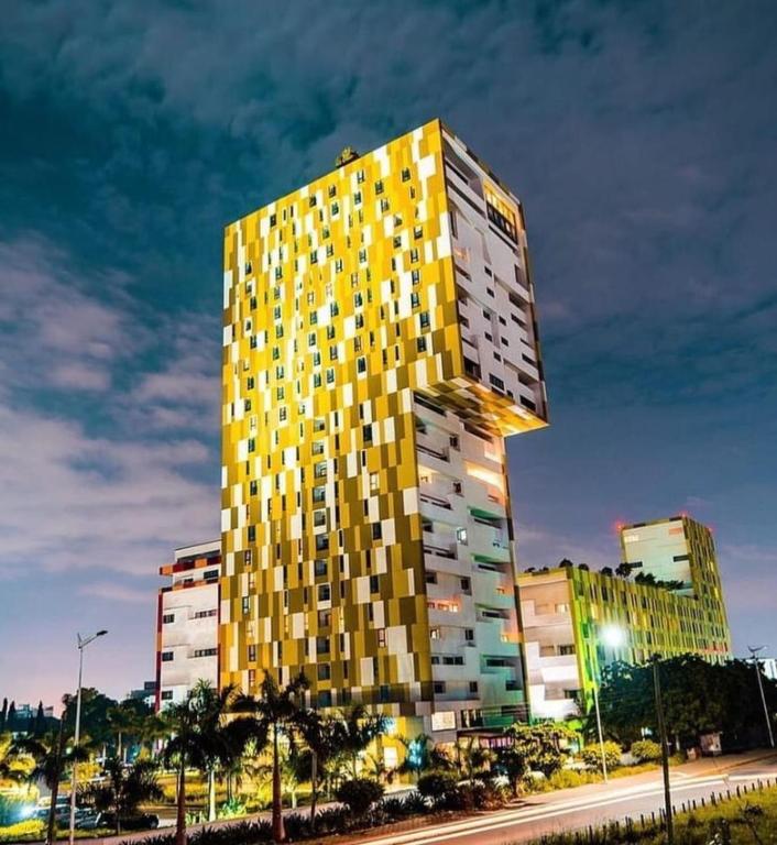 Upscale 3 bedroom apartment at Villaggio - Chambres d'hôtes Accra