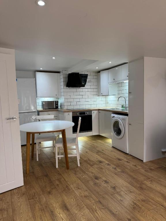 Cellar Suite - Chambres d'hôtes Pontefract