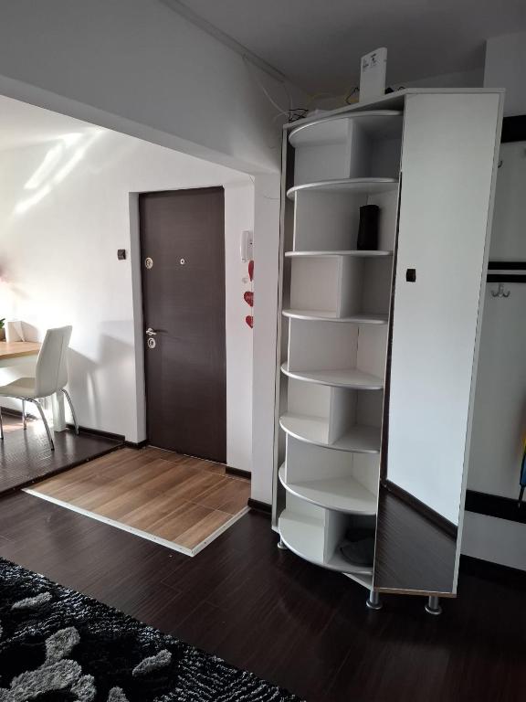 B&B Apartment - Ferienwohnung Petroşani
