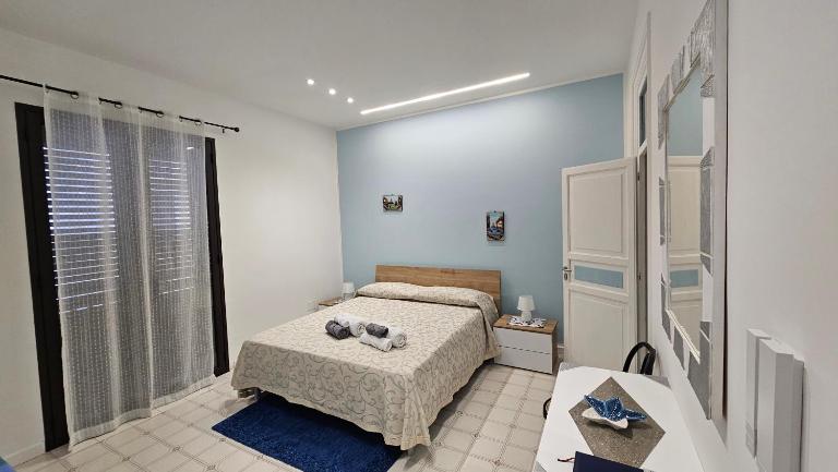 "Il Faro" con terrazza attrezzata all'aperto - B&B Santa Flavia