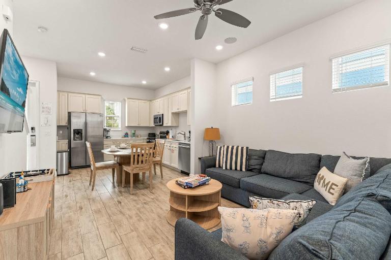 The Flamingo Nest - Kid Friendly - B&B Orlando