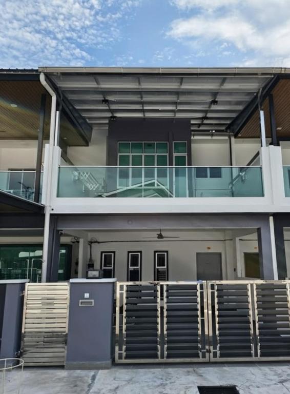 Hello Pangkor Home 73A - A Nest for 12 buddies - B&B Pangkor
