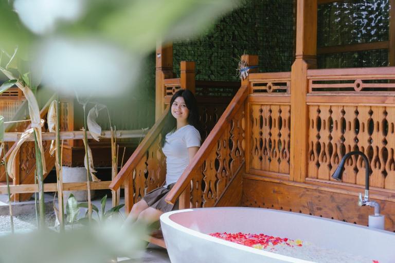 Alam Bulangan Villa - Bed and Breakfast Sukawati
