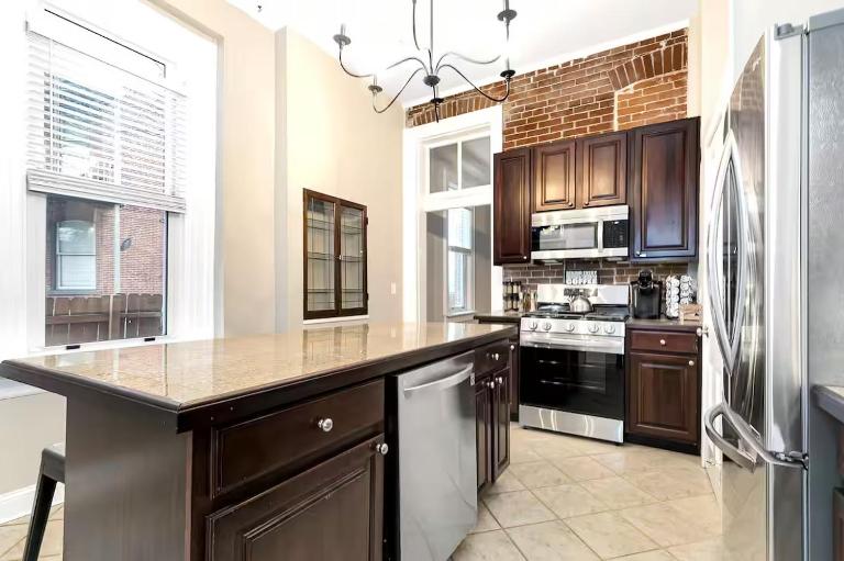 The Gathering Spot Downtown St. Louis by StayLage - Bed and Breakfast Saint Louis