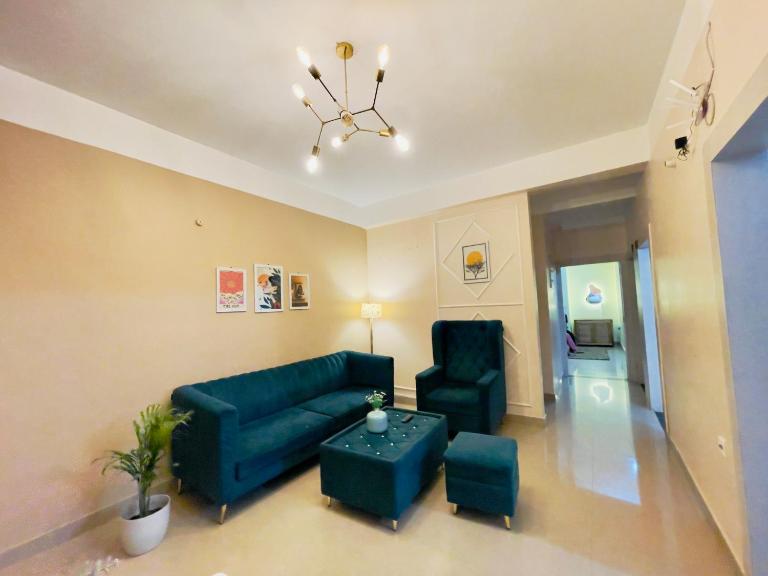 The aura 3bhk near Paltan Bazar - Chambres d'hôtes Guwahati