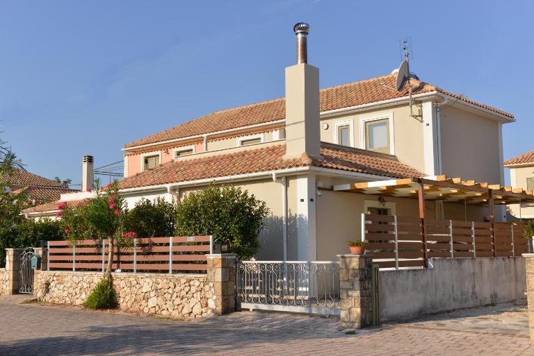 Castello Villa - B&B Kástro