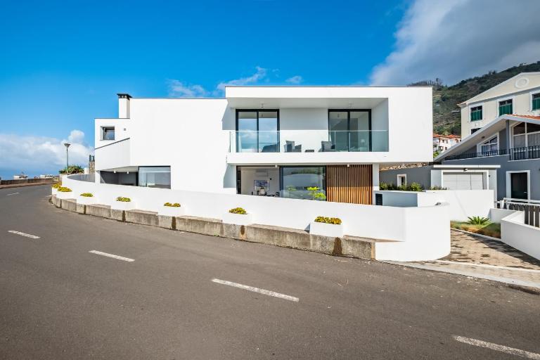 Porto Moniz Atlantic View - Bed and Breakfast Porto Moniz
