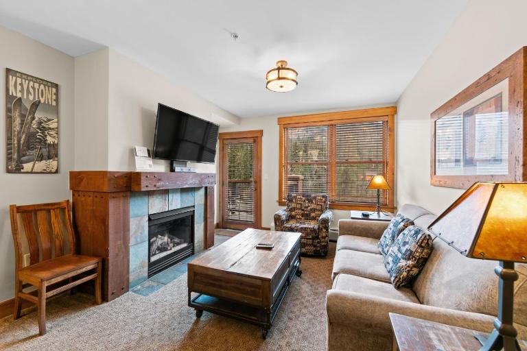 Springs #8887 - B&B Keystone