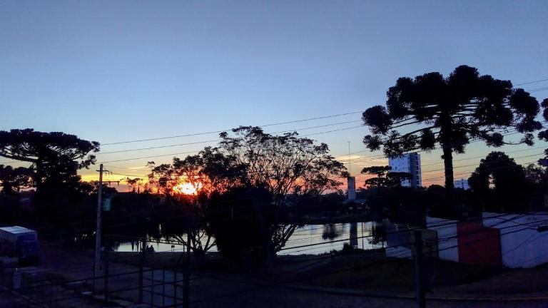 Apartamento com vista para lagoa - B&B Caxias do Sul