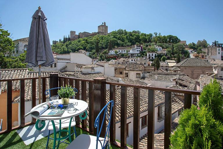 Genteel Home Mirador de los Reyes II - B&B Granada