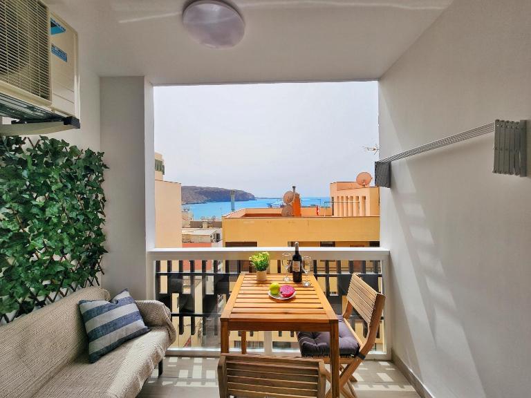 Modern Ocean & City Views - Las Vistas Apartment A - B&B Los Cristianos