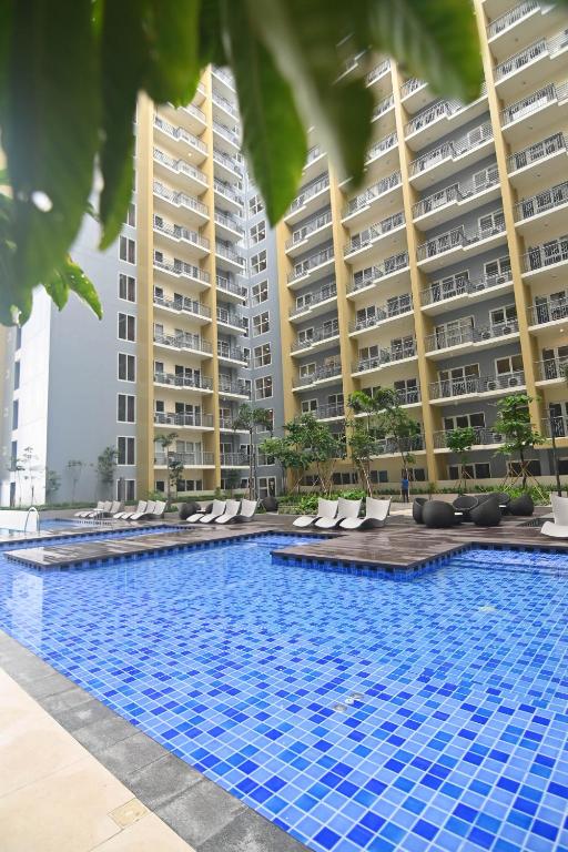 Kuya Awens Staycation - B&B Manila