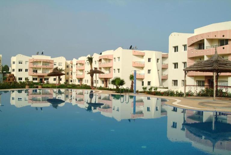 MOHAMMEDIA Plage à 300m et piscine sur place - B&B Mohammedia
