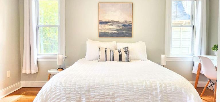 Jennifer's Cozy Apt Brown U Athletic Field Views - B&B Providence